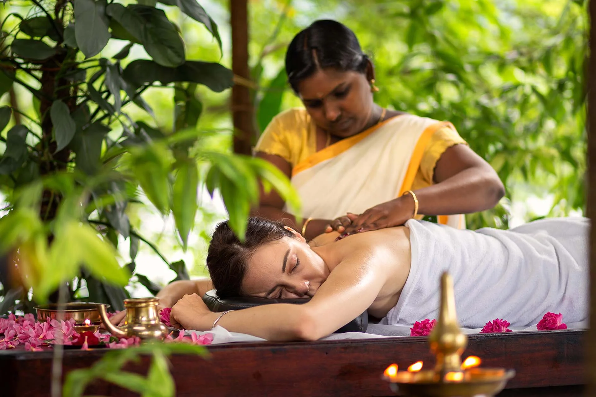 Ayurvedic Couple Massage